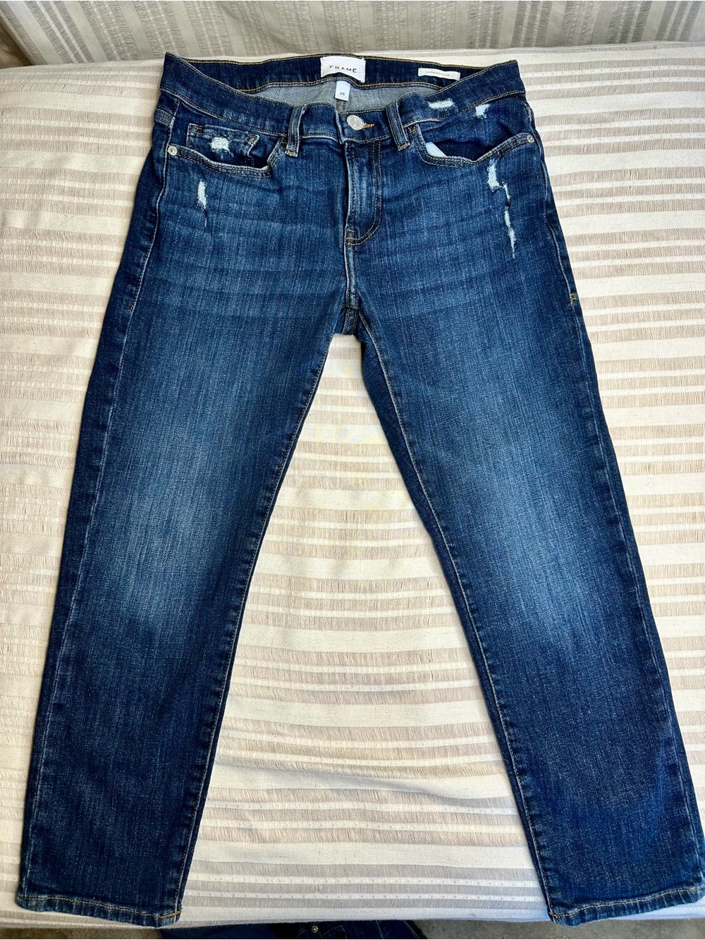 FRAME Le Garçon Crop Distressed Jeans 26 - Picture 1 of 8